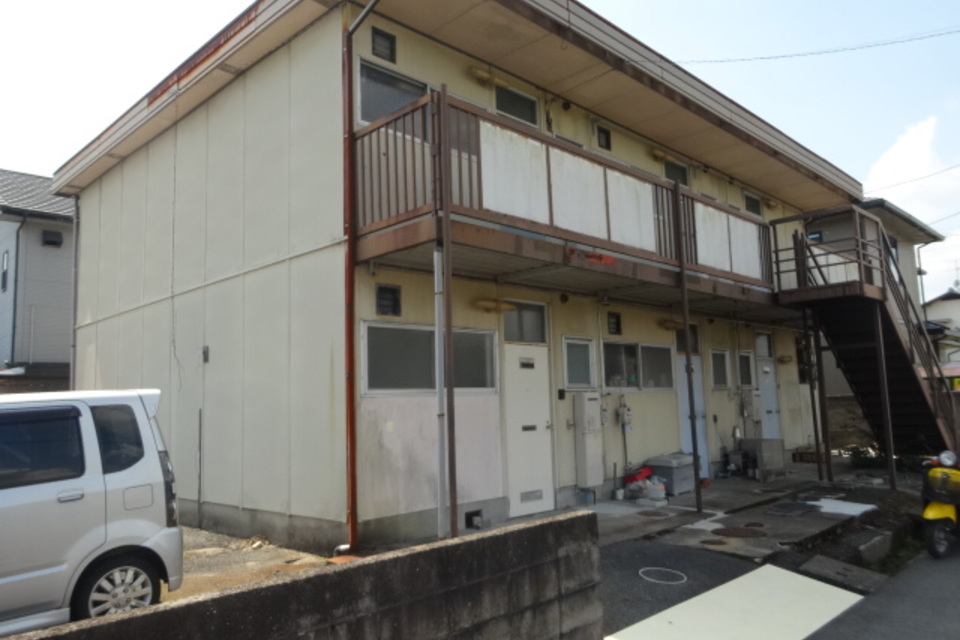 築43年、6分の５空室のアパート売買の画像